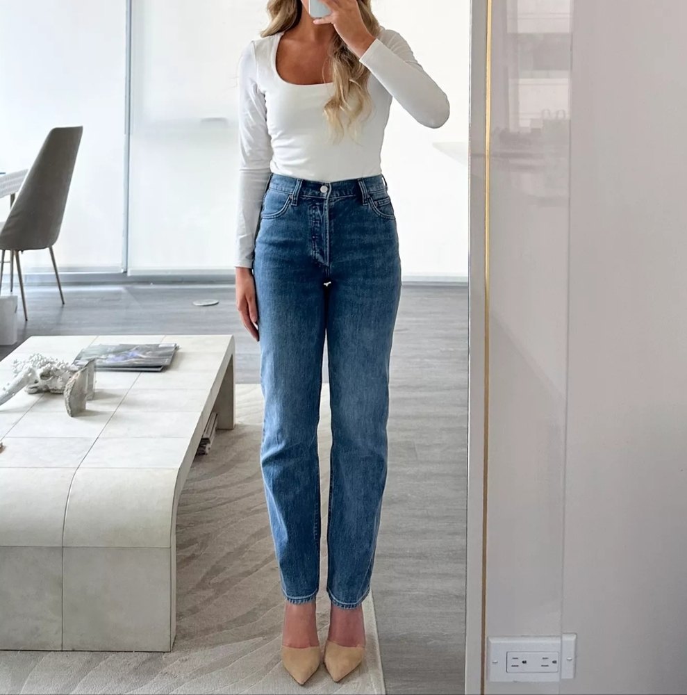 Aritzia Denim Forum The Arlo High Rise Straight Jeans Size 26